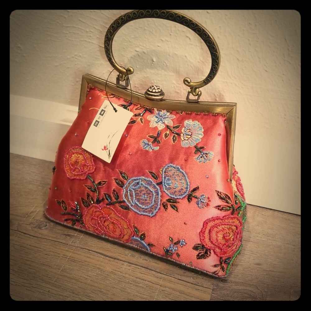 Beaded and embroidered Chinese silk evening purse